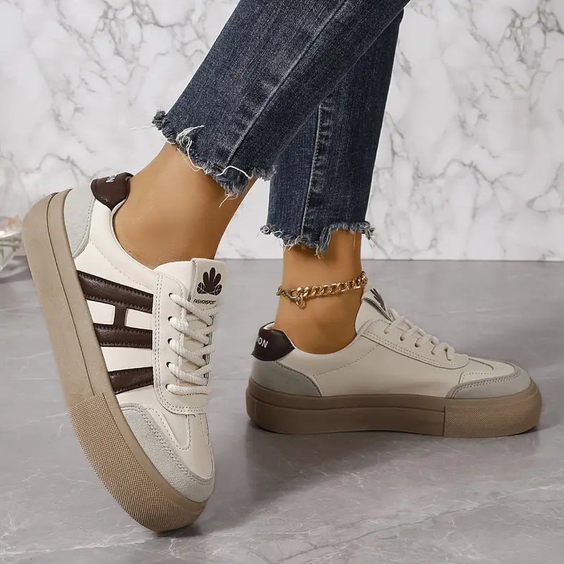 Damen Schnür-Sneaker | Seitliche Farbstreifen
