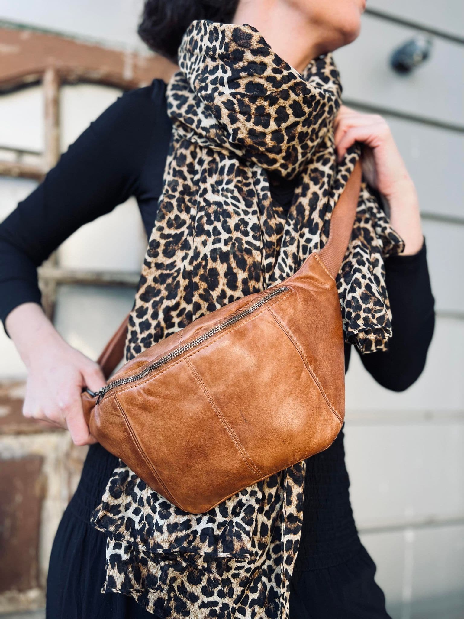 Damen Gürteltasche Mit Verstellbarem Riemen Und Reißverschlusstasche 5