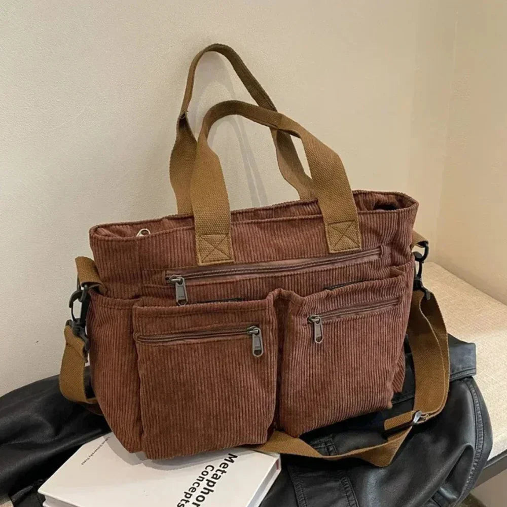 Geräumige Tragetasche für Damen mit verstellbarem Riemen 6